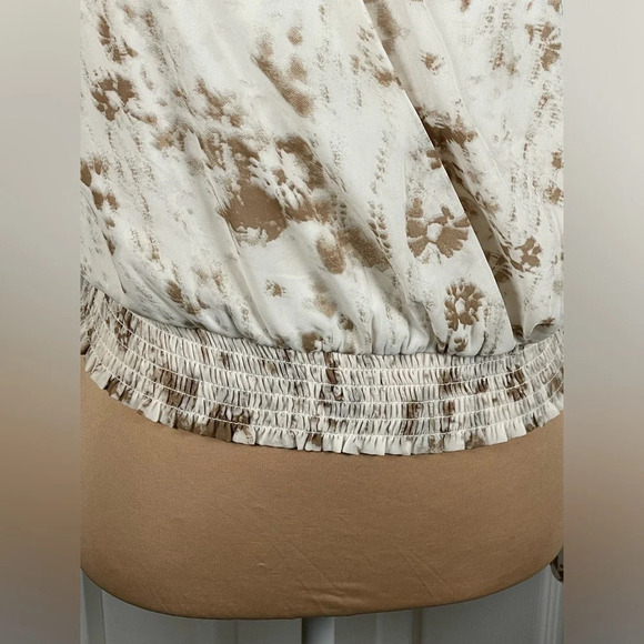 JAPNA LONGSLEEVE WHITE FLORAL TOP SMALL - Picture 4 of 7